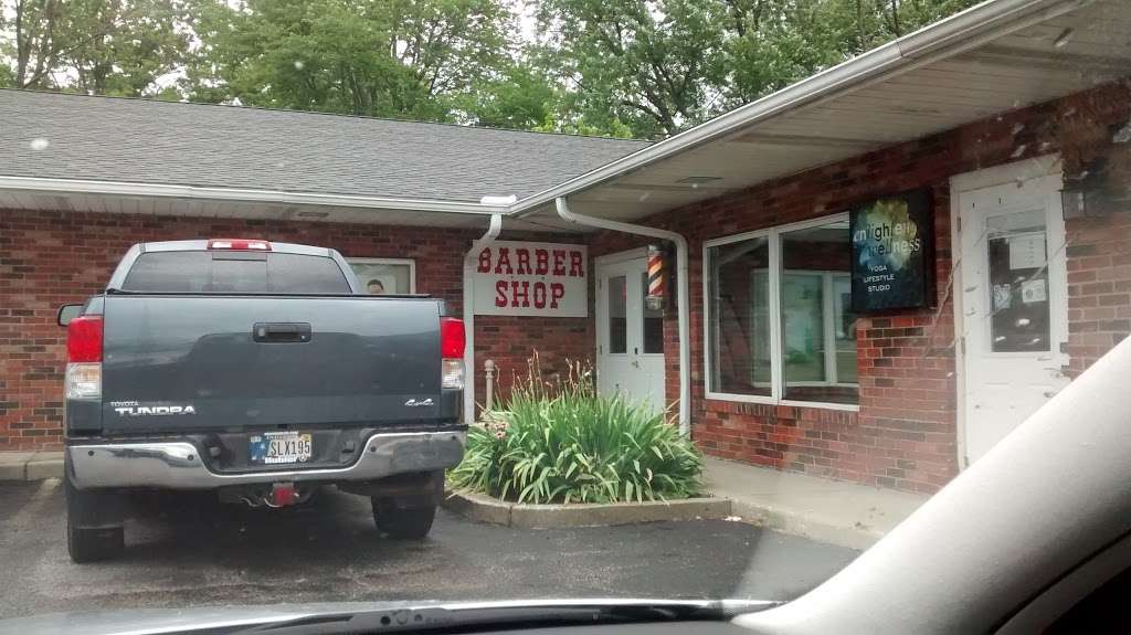Bloomington Barber Shop | 4001 E 3rd St, Bloomington, IN 47401, USA | Phone: (812) 332-4166