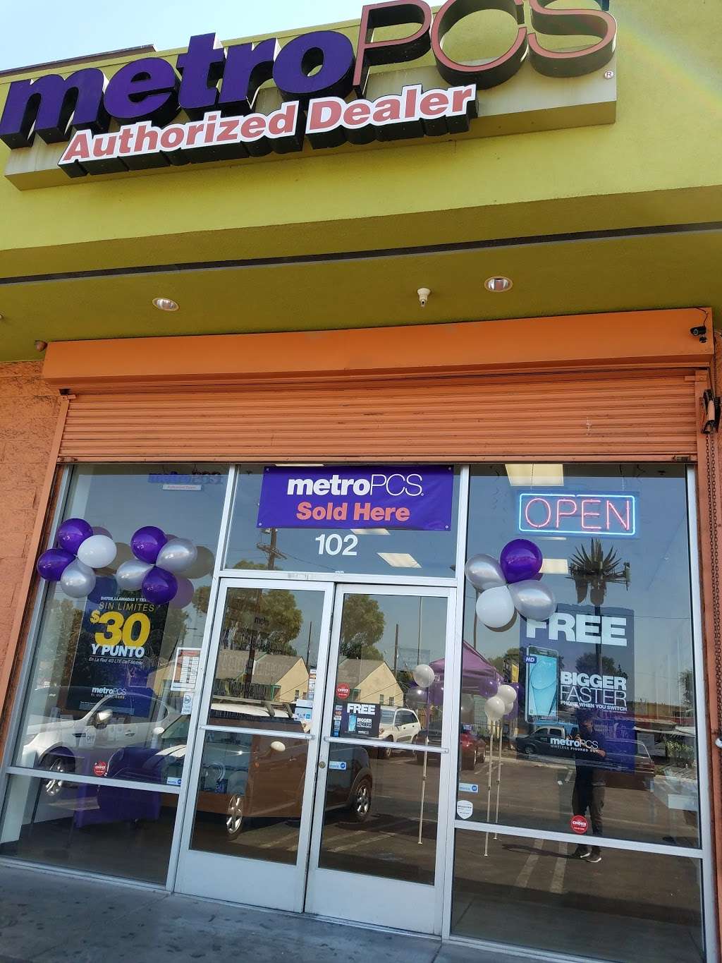 Metro by T-Mobile | 1601 E Imperial Hwy, Los Angeles, CA 90059, USA | Phone: (888) 863-8768