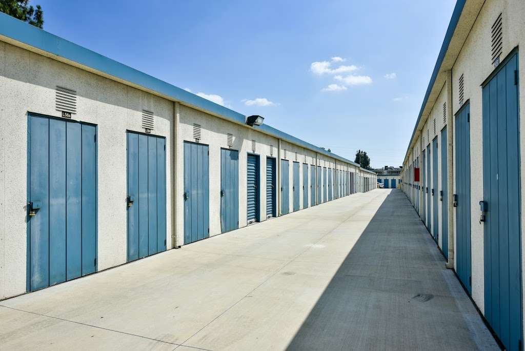 Golden State Storage - Roscoe | 15655 Roscoe Blvd, North Hills, CA 91343 | Phone: (818) 206-1327