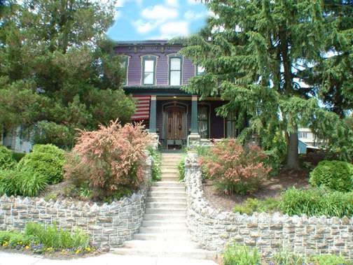 Adamstown Inns & Cottages | 144 W Main St, Adamstown, PA 19501, USA | Phone: (717) 484-0800