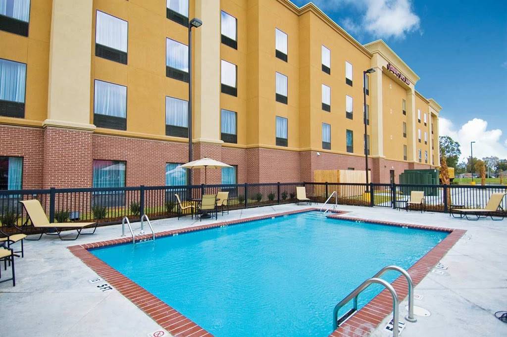 Hampton Inn & Suites Baton Rouge/Port Allen | 2755 Commercial Dr, Port Allen, LA 70767, USA | Phone: (225) 389-6655