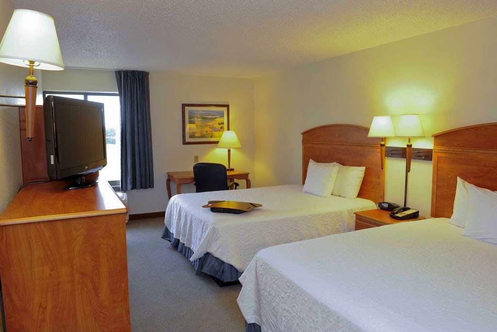 Hampton Inn Chicago Elgin / I-90 | 405 Airport Rd, Elgin, IL 60123 | Phone: (847) 931-1940