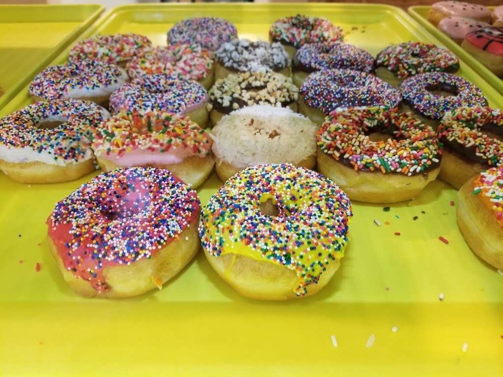 Donut House | 6421 Riverside Dr, Irving, TX 75039 | Phone: (972) 925-0246