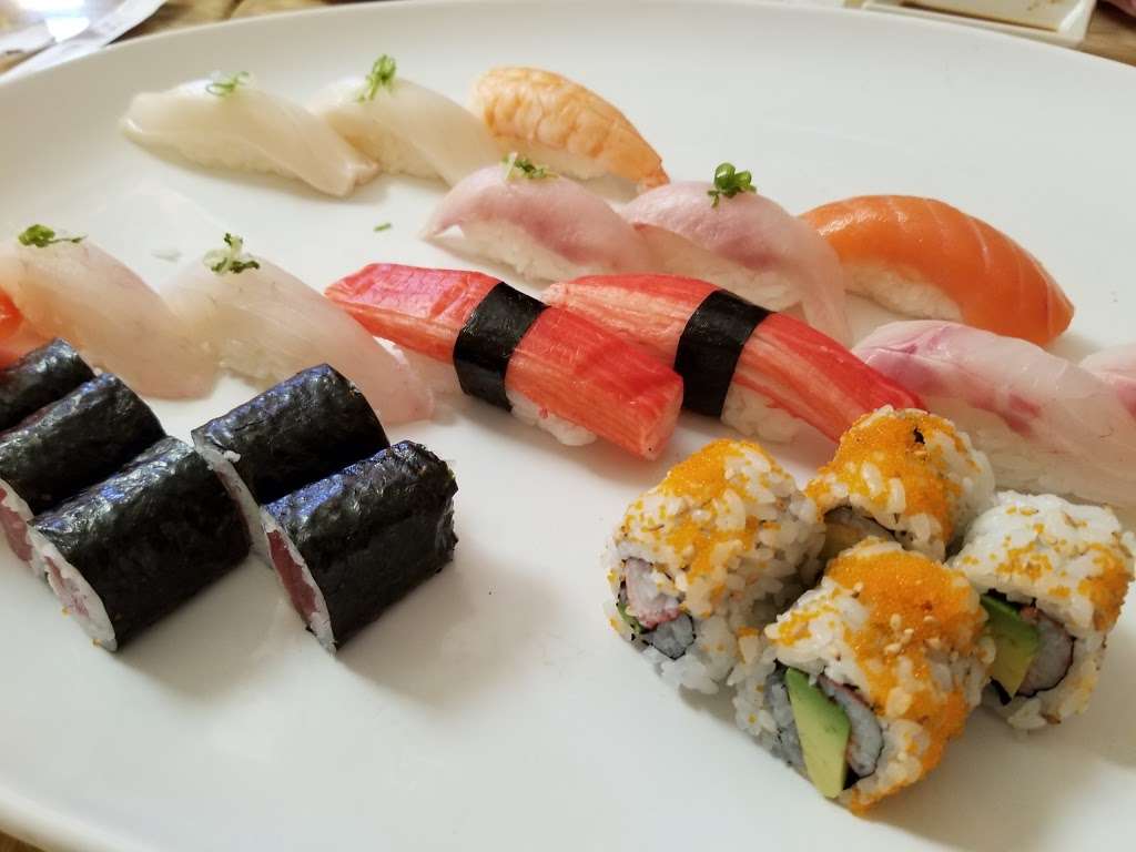 Honada Sushi & Hibachi | 8501 75th St G, Kenosha, WI 53142, USA | Phone: (262) 697-5228