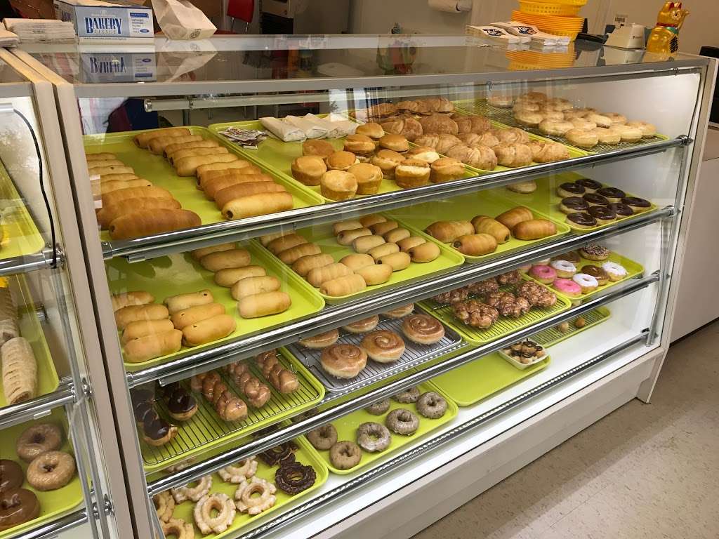 Dawn Donuts | 9150 S Main St Ste. E, Houston, TX 77025, USA | Phone: (713) 660-0561