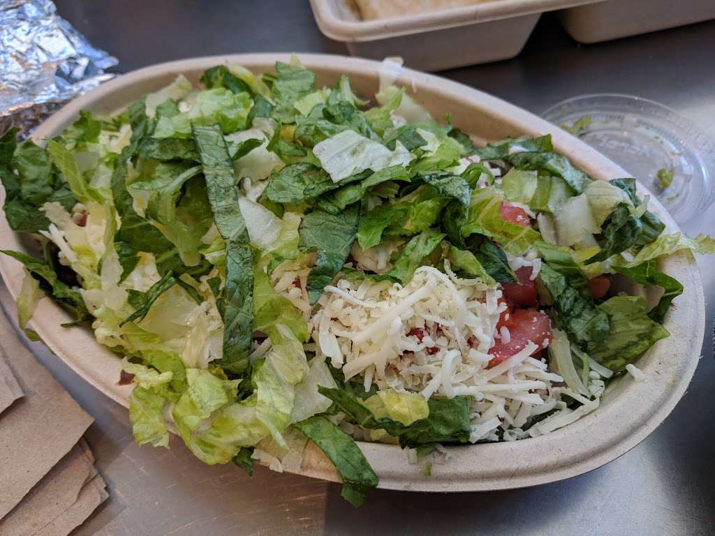 Chipotle Mexican Grill | 475 N Beverly Dr, Beverly Hills, CA 90210, USA | Phone: (424) 253-1661