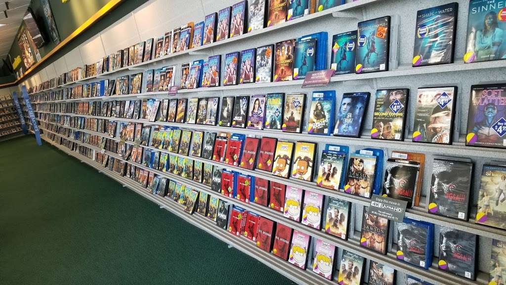 Family Video | 915 W Reynolds St, Pontiac, IL 61764 | Phone: (815) 844-4540