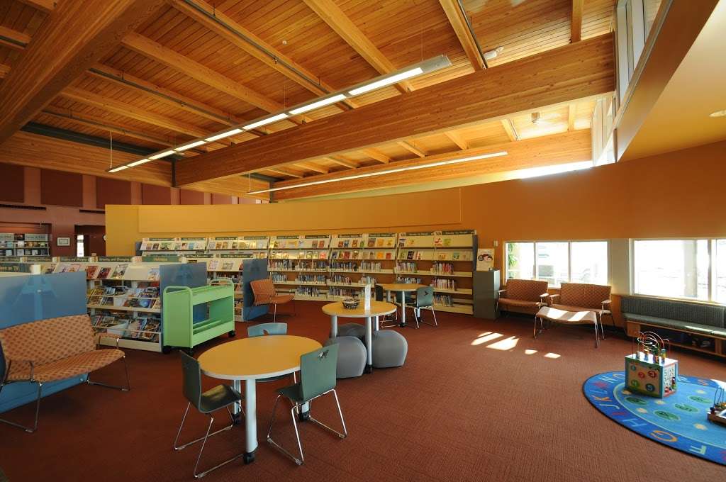 Gail Borden Public Library District: Rakow Branch | 2751 W Bowes Rd, Elgin, IL 60123, USA | Phone: (847) 531-7271