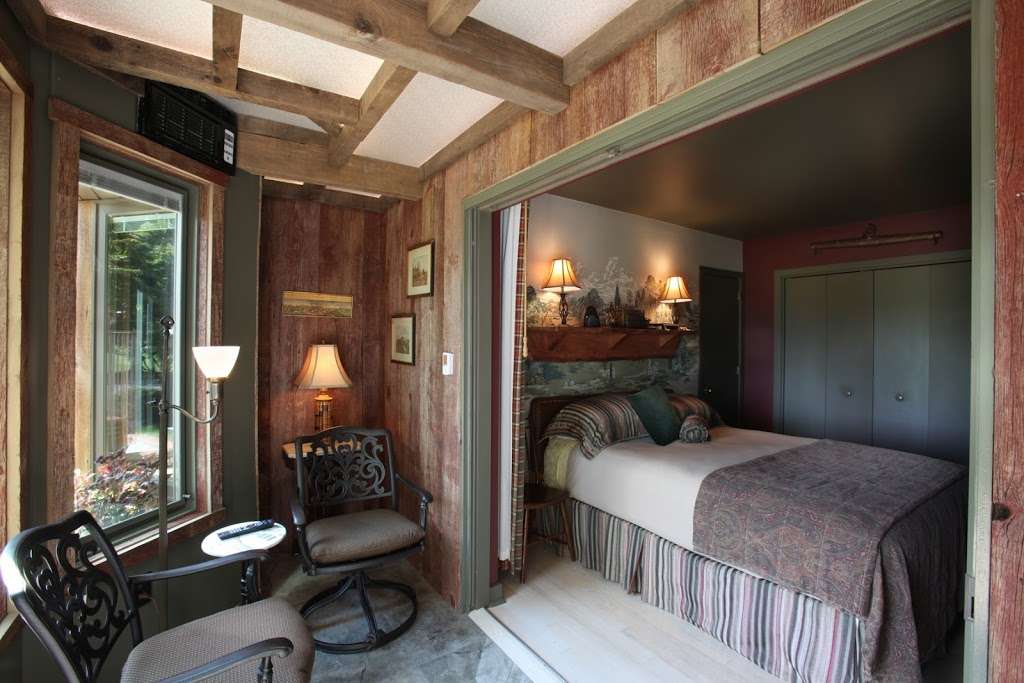Twin Pine Manor Bed & Breakfast | 1934 W Main St, Ephrata, PA 17522, USA | Phone: (717) 733-8400