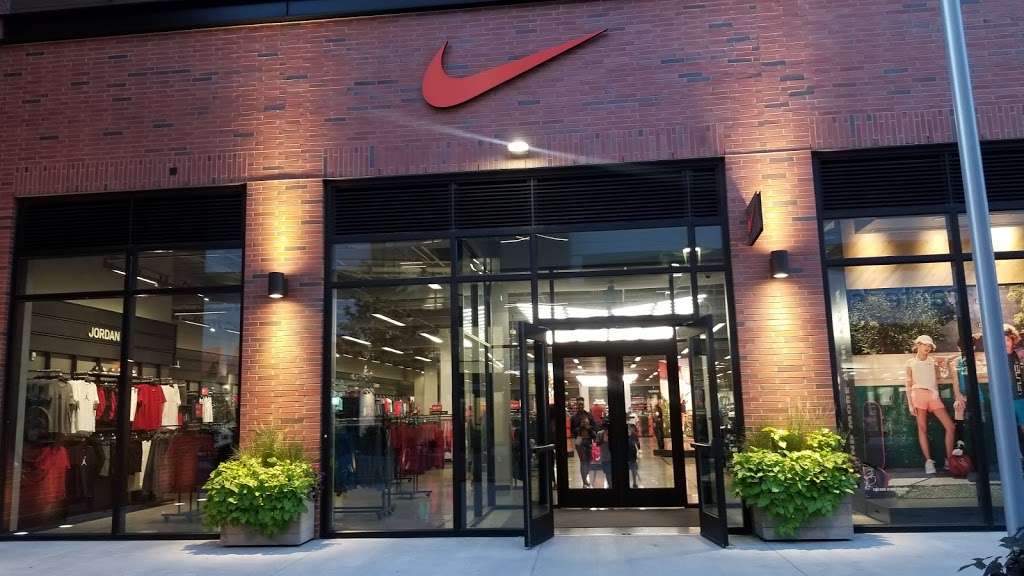 Nike Factory Store | 33 District Avenue, Dorchester, MA 02125, USA | Phone: (617) 929-3978
