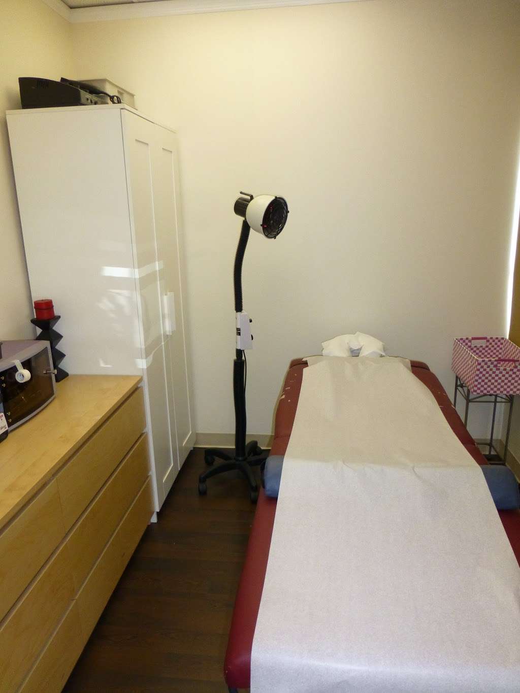 Garam Acupuncture | 11 New St, Englewood Cliffs, NJ 07632, USA | Phone: (201) 731-3009