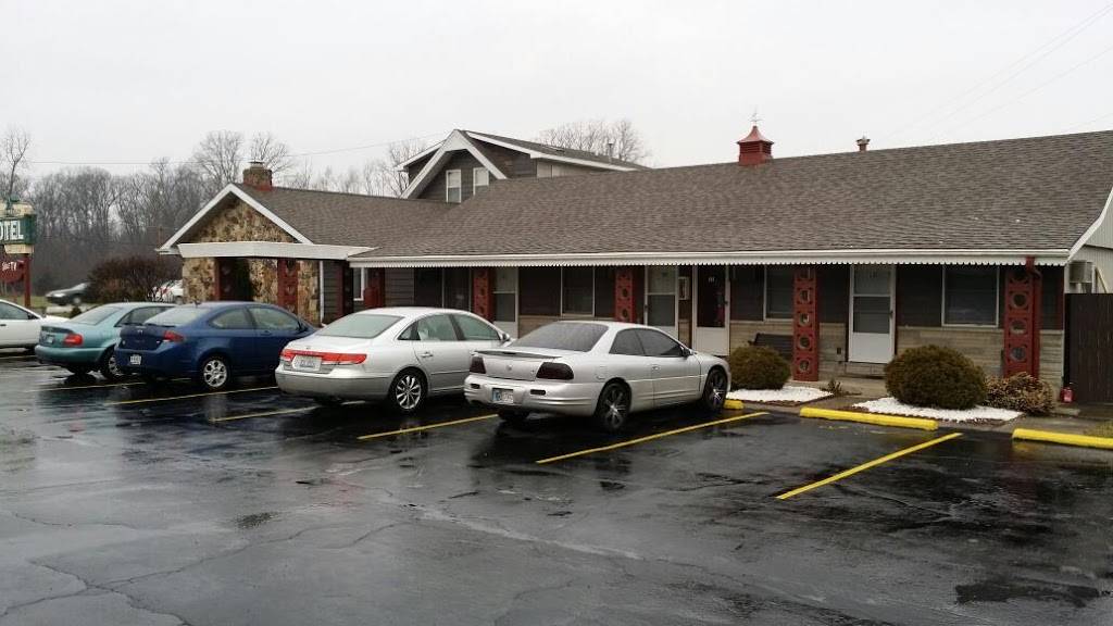 Pine Haven Motel | 4905 Bluffton Rd, Fort Wayne, IN 46809, USA | Phone: (260) 747-7502