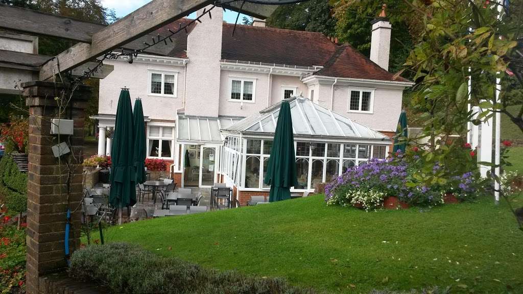 The Dene Coffee Shop | Woldingham Road, Woldingham, Caterham CR3 7LA, UK | Phone: 01883 652712