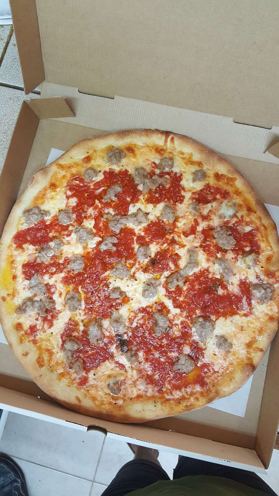 Europa Pizza & Italian Restaurant | 24369 W Main St, Columbus, NJ 08022, USA | Phone: (609) 324-0902