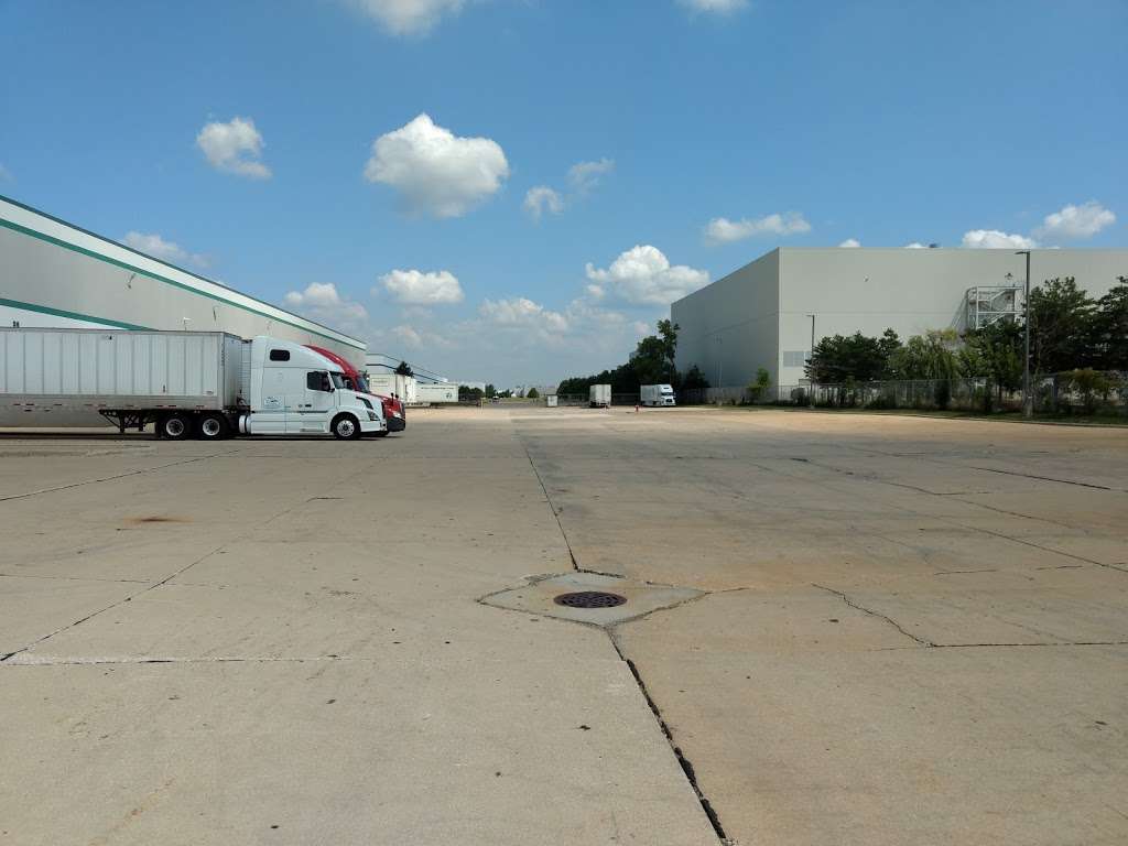 RJW Transport | 1000 Veterans Pkwy, Bolingbrook, IL 60440, USA