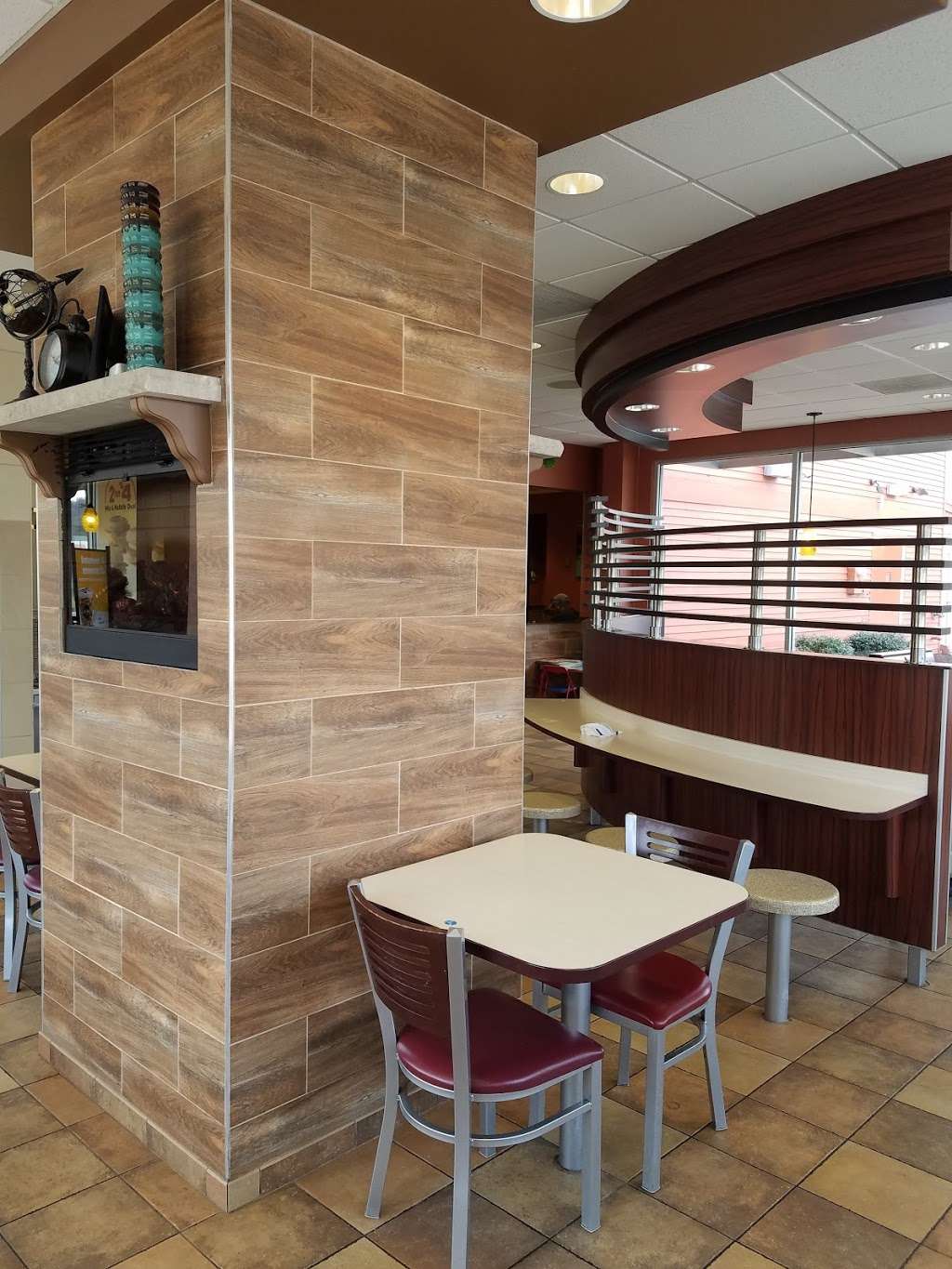 McDonalds | 9 Sellersville Dr, East Stroudsburg, PA 18301 | Phone: (570) 223-2270