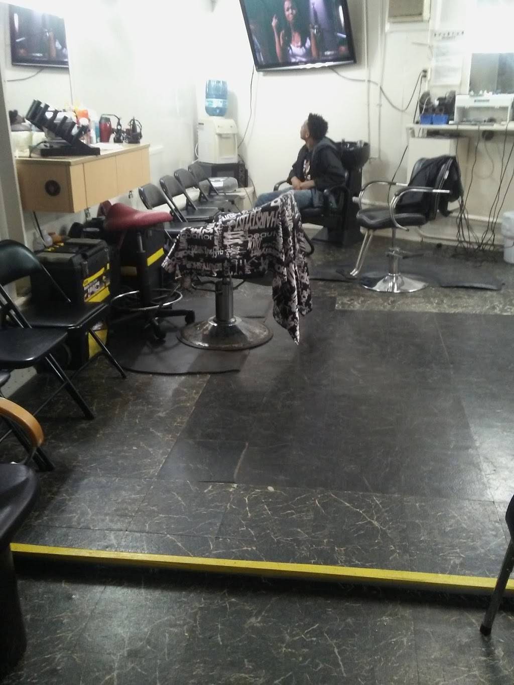 R-TZ BARBERS AND BEAUTY SHOP | 14616 Mansfield St, Detroit, MI 48227, USA | Phone: (313) 433-3556