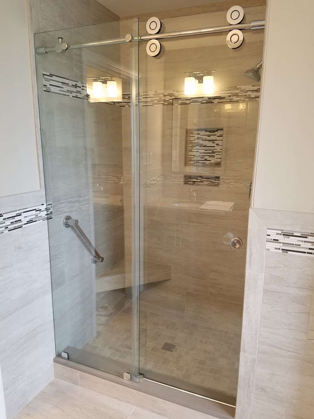 Master Shower Doors | 1712 Ogletown Rd, Newark, DE 19711, USA | Phone: (302) 368-7888