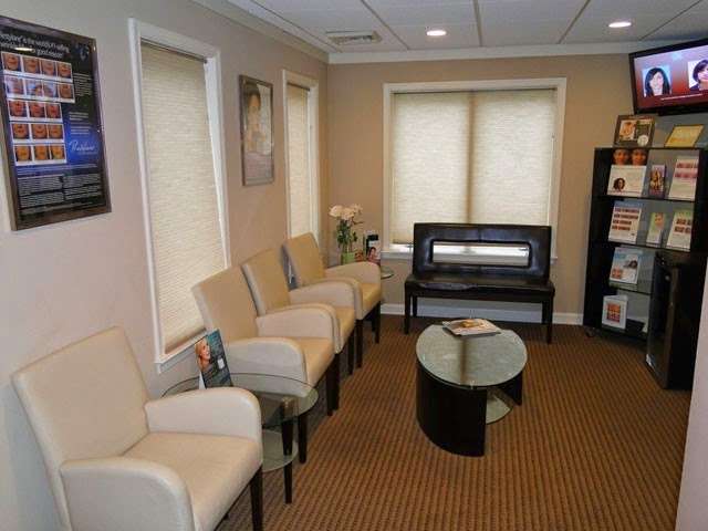 The Naderi Center for Cosmetic Surgery Specialists | 297 Herndon Pkwy #101, Herndon, VA 20170, USA | Phone: (703) 481-0002