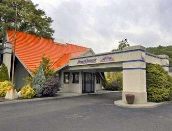 Howard Johnson by Wyndham North Plainfield | 1025 US-22, North Plainfield, NJ 07060, USA | Phone: (908) 753-6500