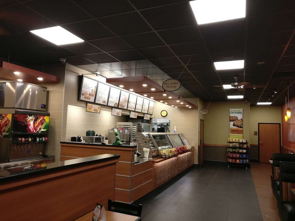 Subway Restaurants | 5922 Turkey Lake Road, Suite 102, Shell Gas Station, Orlando, FL 32819, USA | Phone: (321) 332-0467