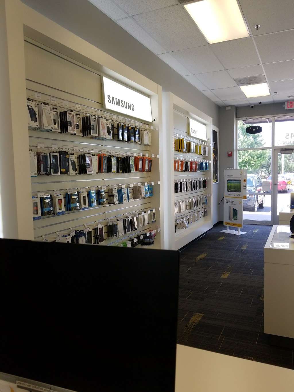 Sprint Store | 945 W Irving Park Rd, Streamwood, IL 60107, USA | Phone: (630) 855-2551