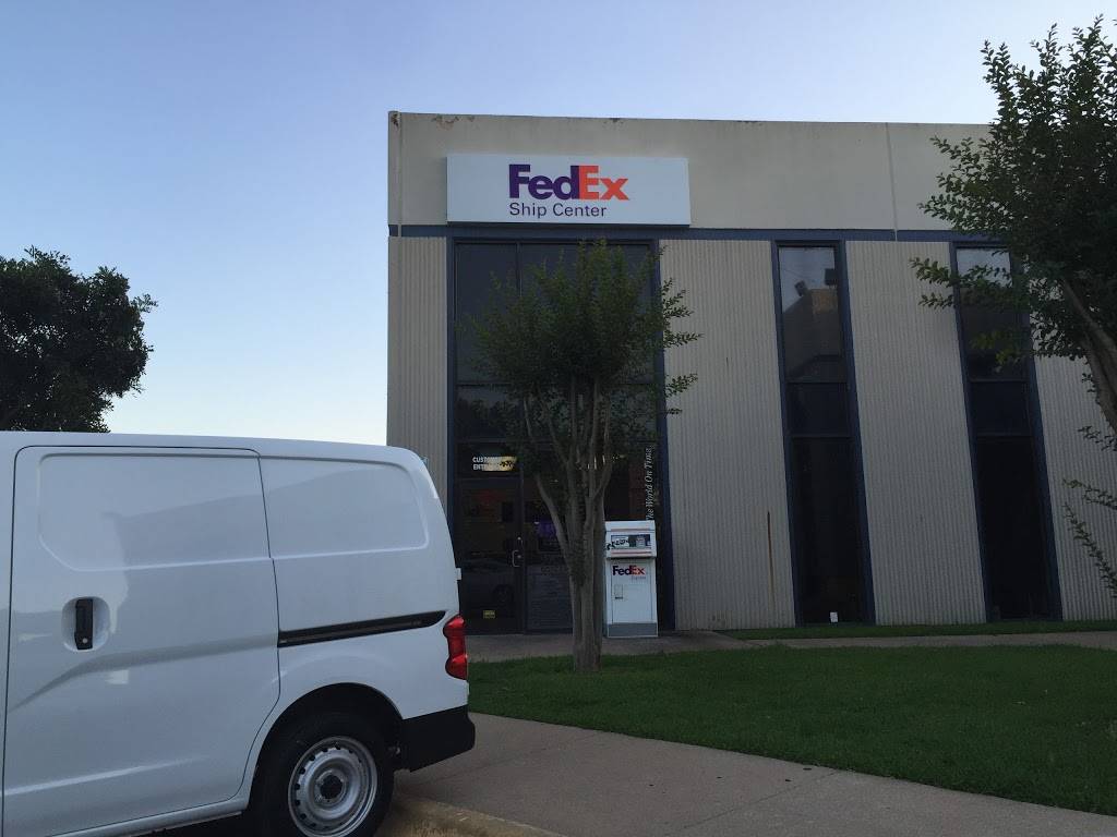 FedEx Ship Center | 8233 Industry Way, Austin, TX 78744, USA | Phone: (800) 463-3339