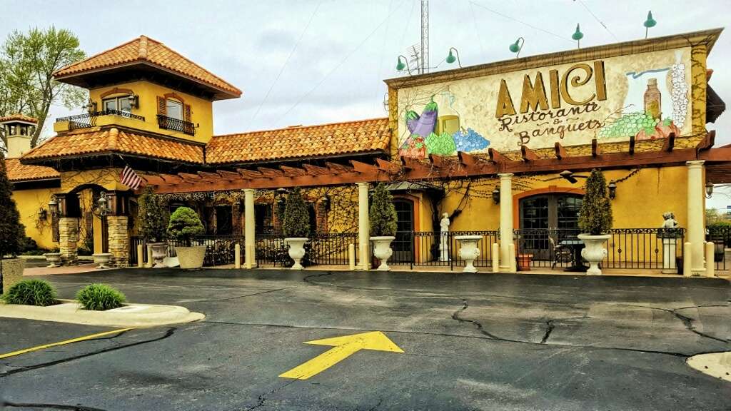 Amici Ristorante | 7620 N Milwaukee Ave, Niles, IL 60714, USA | Phone: (847) 967-0606