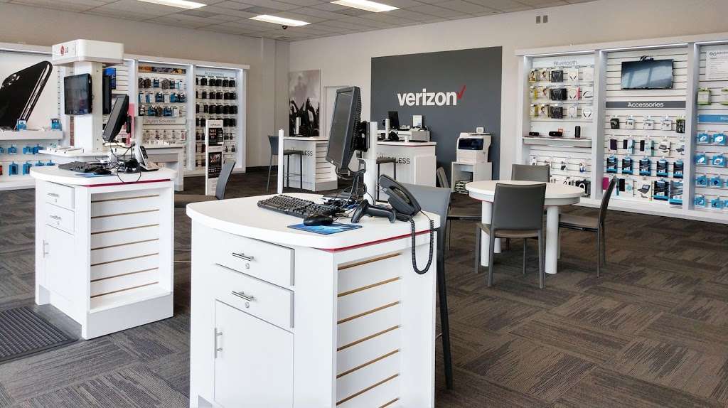 Verizon Authorized Retailer – GoWireless | 244 Crossings Blvd, Elverson, PA 19520, USA | Phone: (610) 913-0061