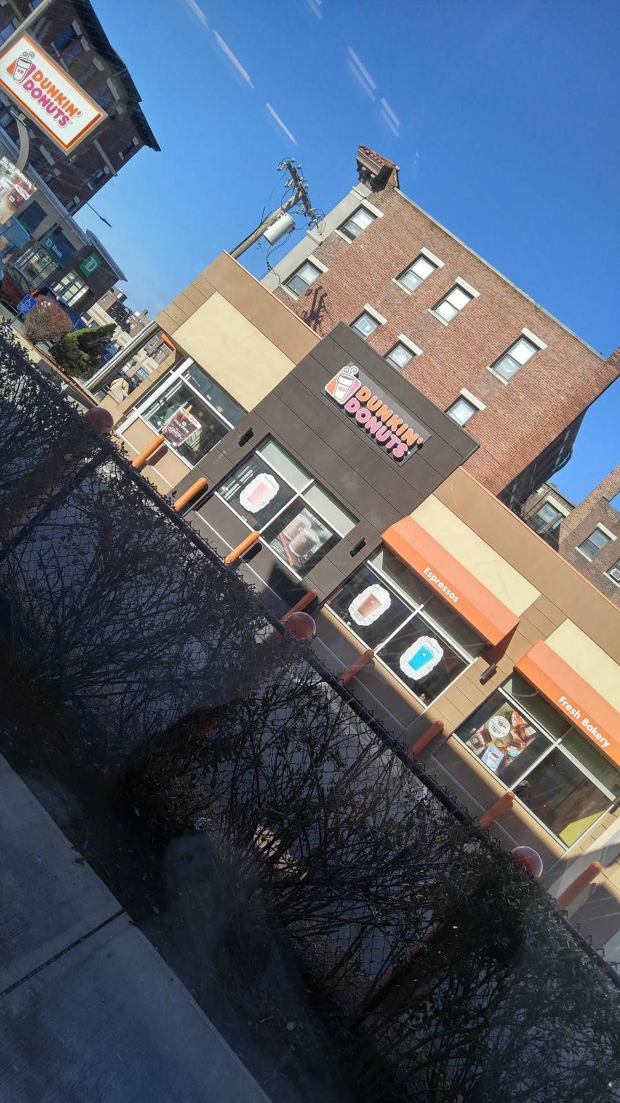 Dunkin | 210 Harvard Ave, Allston, MA 02134, USA | Phone: (617) 232-3402