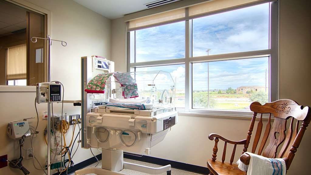 OakBend Medical Center - Williams Way Hospital Campus | 22003 Southwest Fwy, Richmond, TX 77469, USA | Phone: (281) 341-2000