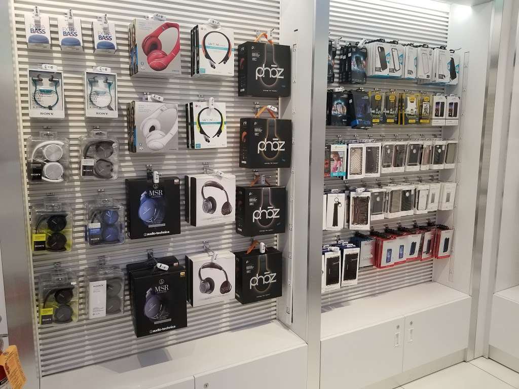 iStore | 8183 Airport Blvd, Houston, TX 77061, USA | Phone: (832) 589-1332