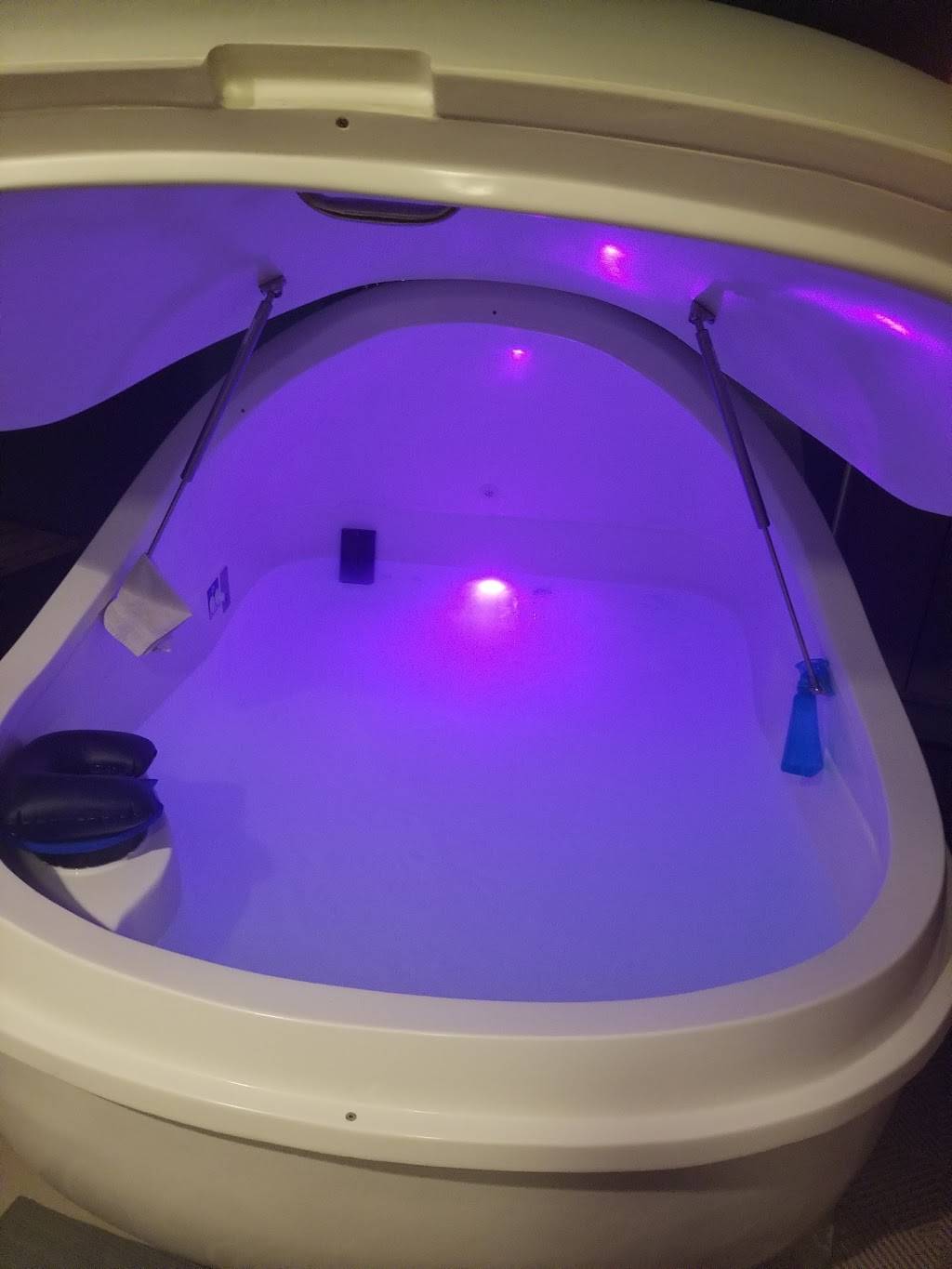 TankHouse Float & Massage | 133 N Glendale St, Wichita, KS 67208, USA | Phone: (316) 833-6018