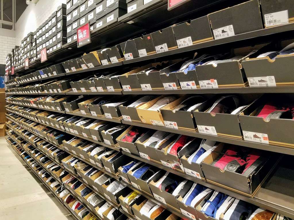 Converse Factory Store | 7000 Arundel Mills Cir Suite 453, Hanover, MD 21076 | Phone: (410) 379-8348