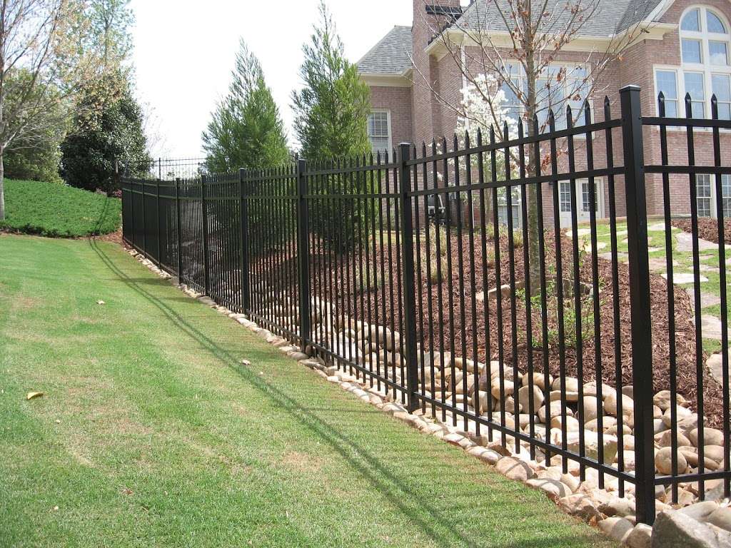 Capitol Wholesale Fence Company, INC. | 4709 Rozzelles Ferry Rd, Charlotte, NC 28216 | Phone: (704) 399-5664