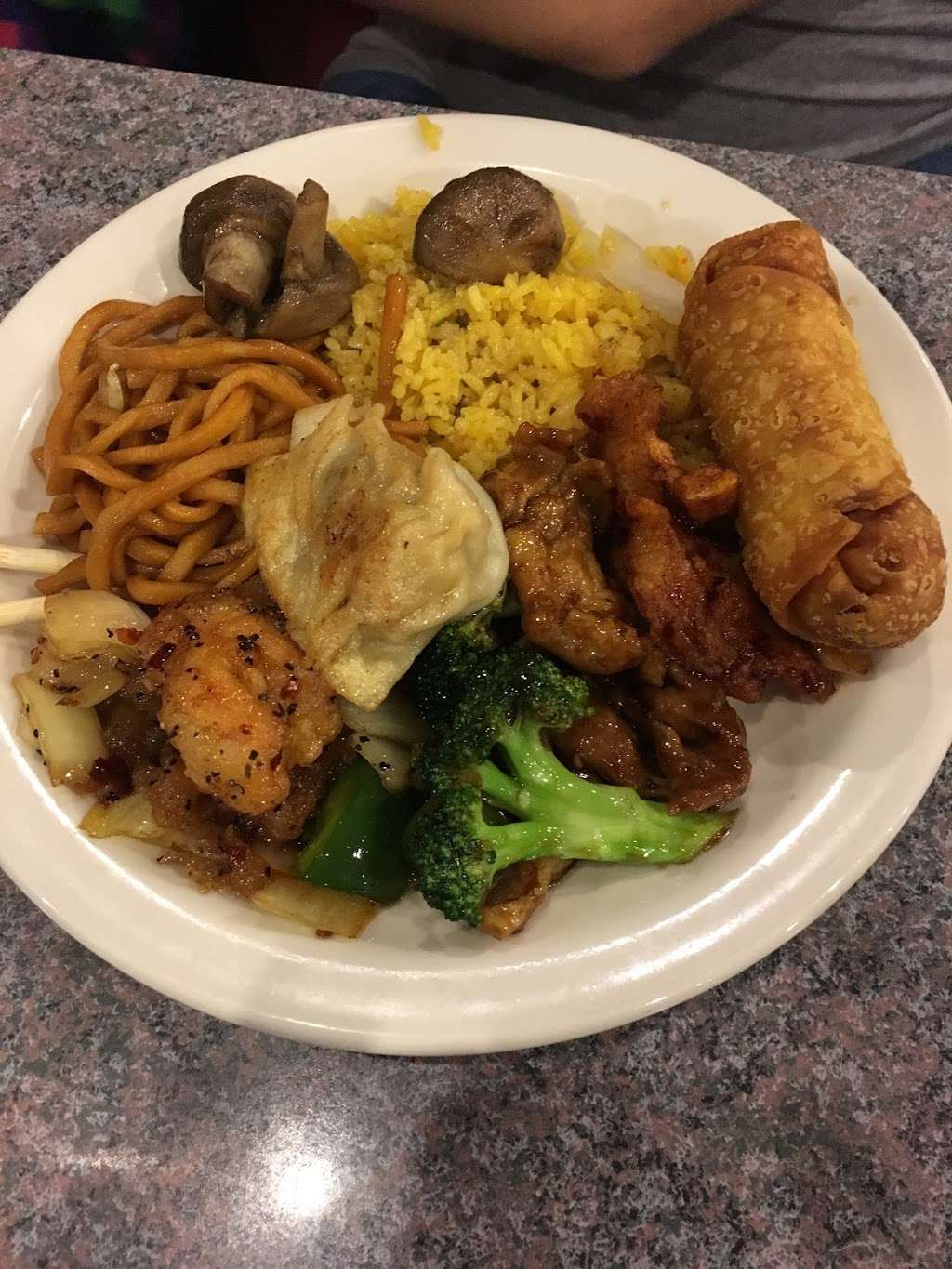 Super China Buffet | 2449 E Wabash St, Frankfort, IN 46041, USA | Phone: (765) 654-9025
