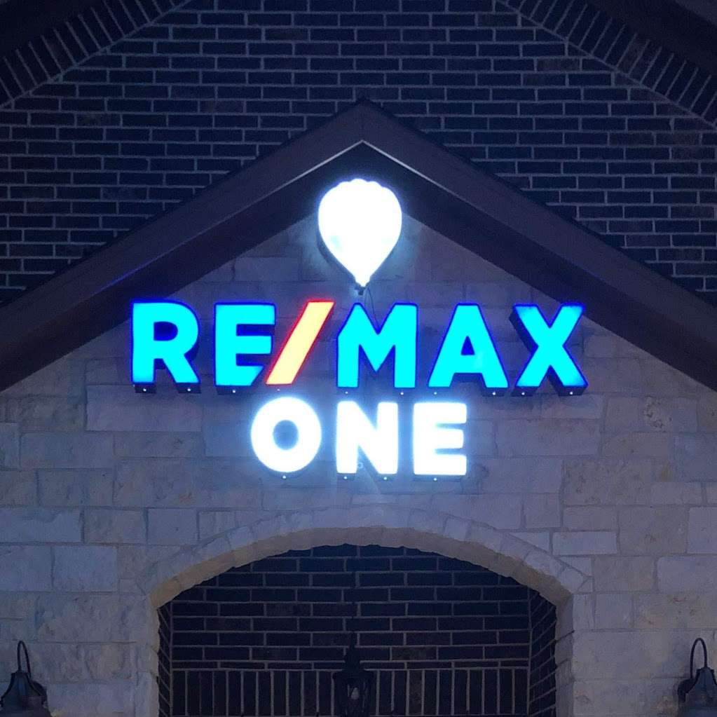 RE/MAX ONE - Premier | 10525 Eagle Dr #1, Mont Belvieu, TX 77523, USA | Phone: (281) 576-6000