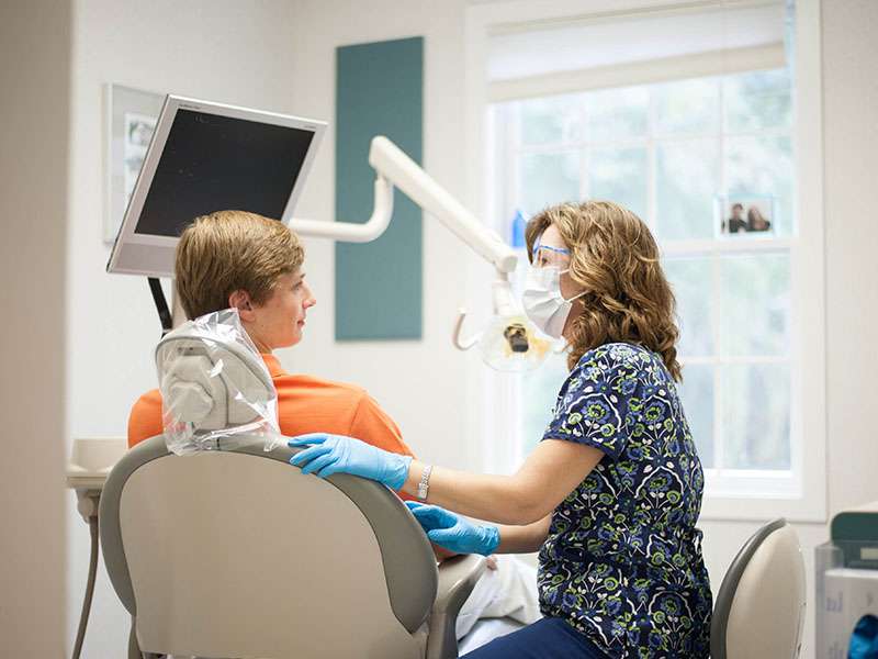Newtown Family Dentistry | 172 Mt Pleasant Rd, Newtown, CT 06470, USA | Phone: (203) 426-0045