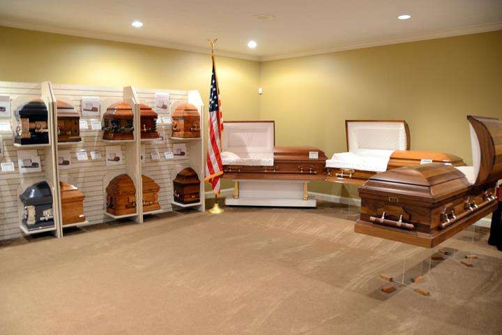 Flinn & Maguire Funeral Home, Inc. | 9031, 2898 N Morton St, Franklin, IN 46131, USA | Phone: (317) 736-5528