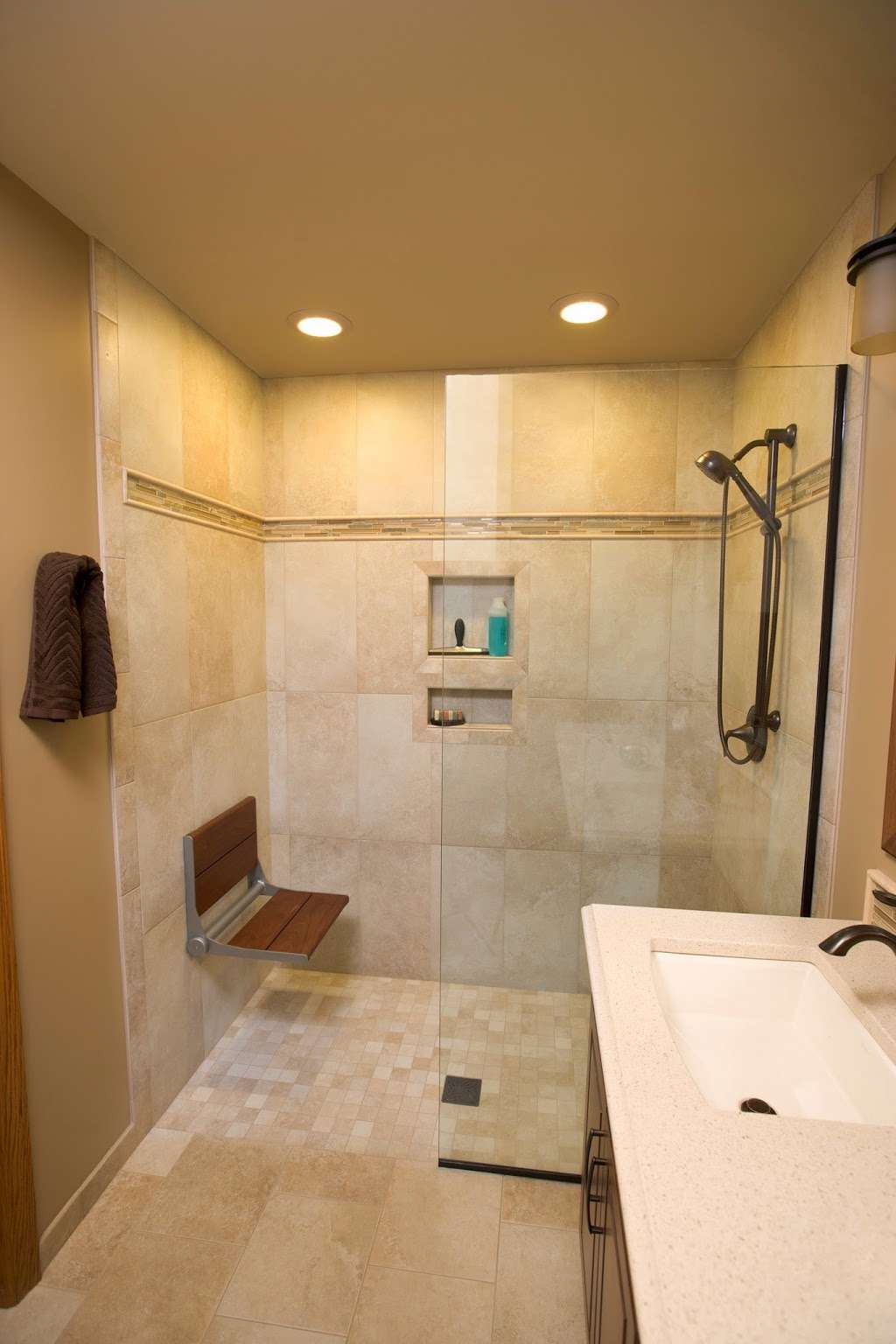 DreamMaker Bath & Kitchen | 15645 71st Ct, Orland Park, IL 60462, USA | Phone: (708) 429-6670