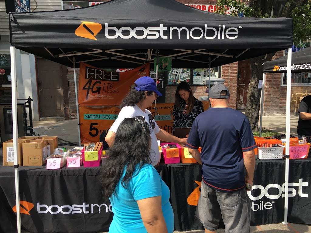 Boost Mobile | 4630 S Damen Ave Unit A12, Chicago, IL 60609, USA | Phone: (773) 376-0300