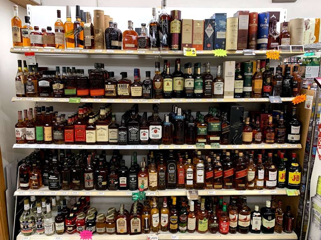 Bryantville Liquors | 15 School St, Pembroke, MA 02359, USA | Phone: (781) 293-6200