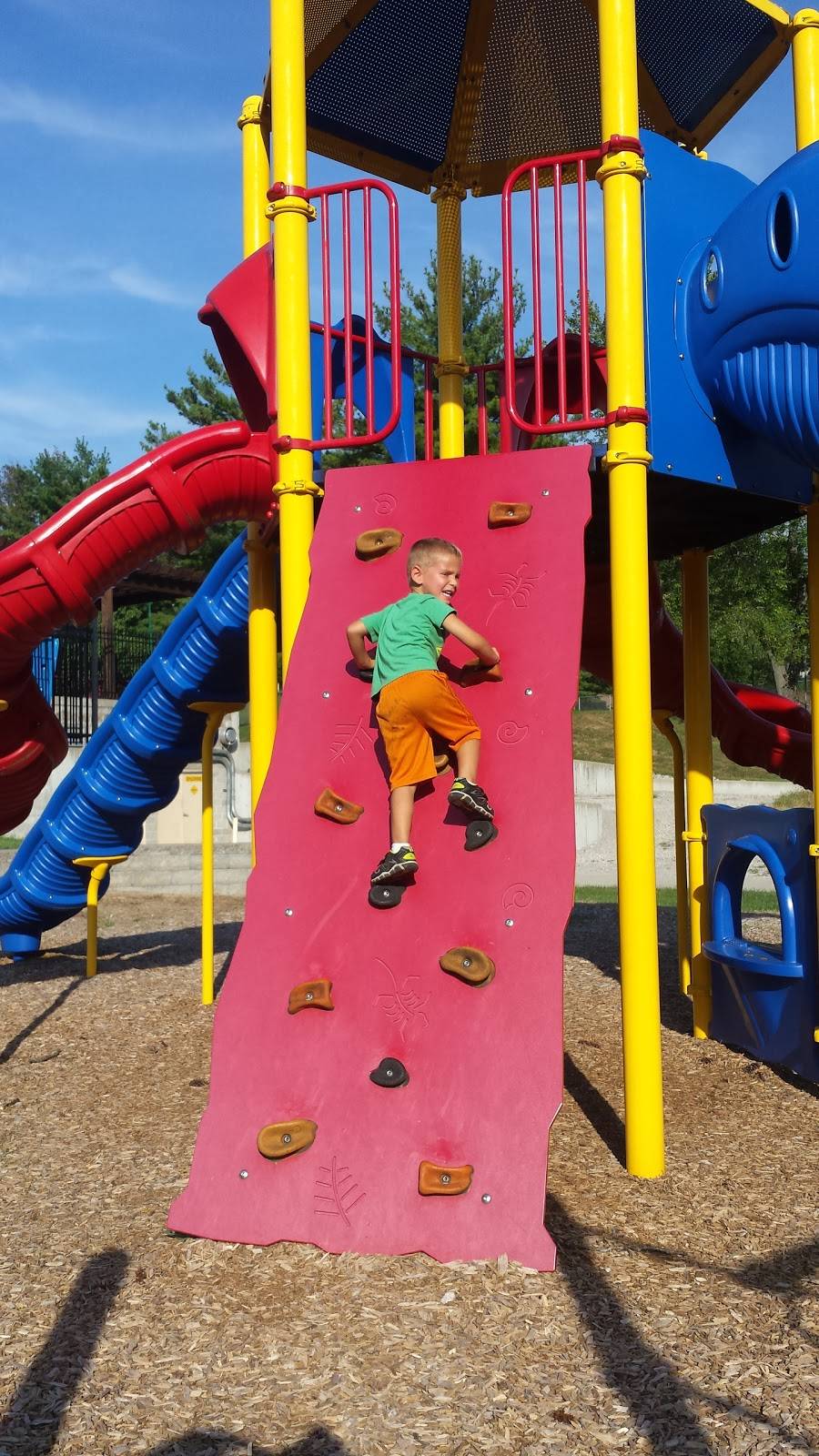 White Birch Bay Aquatic Center | 1186 Teson Rd, Hazelwood, MO 63042, USA | Phone: (314) 513-5091