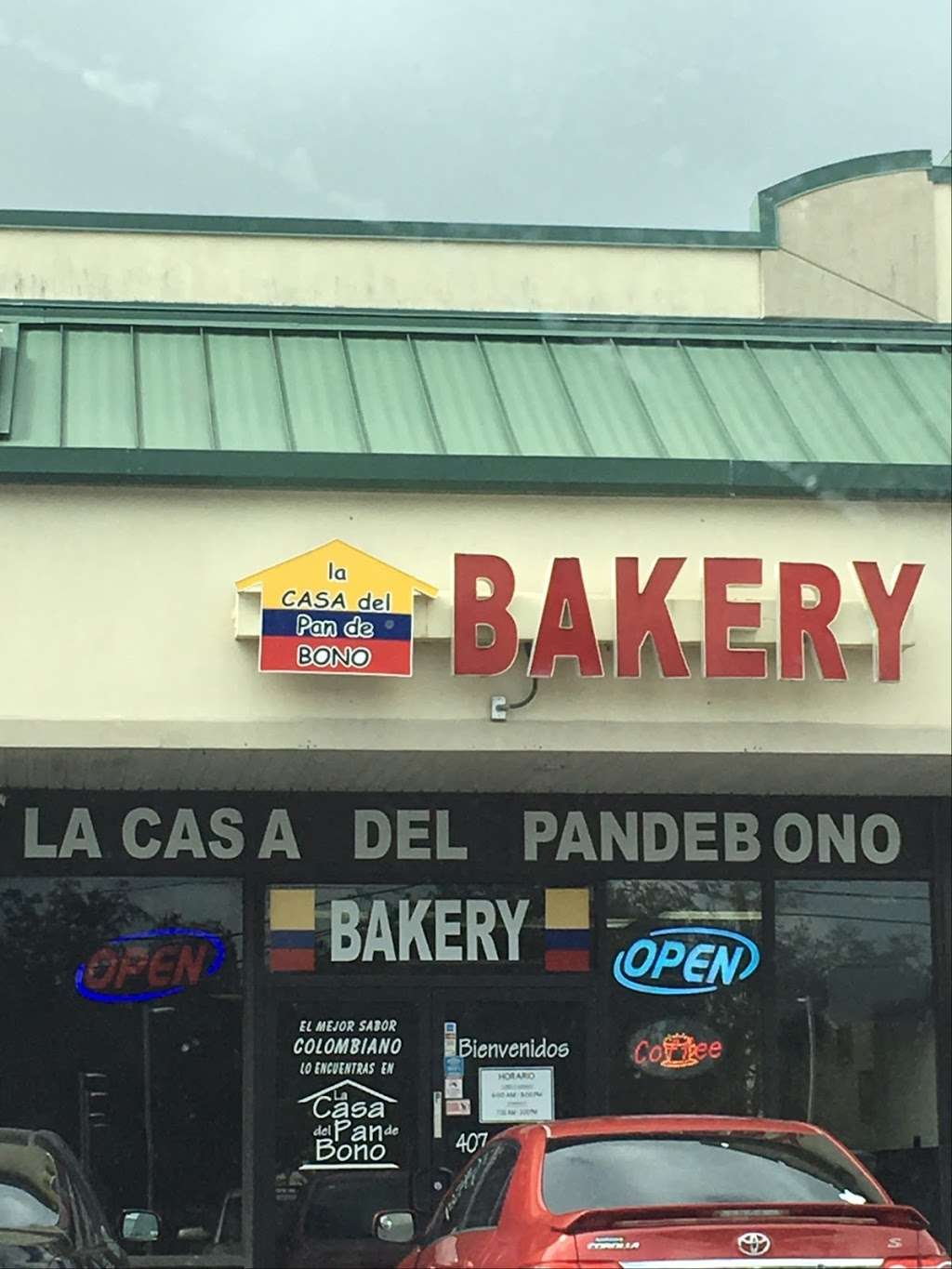 La Casa Del Pandebono Bakery | 2724 S Chickasaw Trail, Orlando, FL 32829, USA | Phone: (407) 440-2882