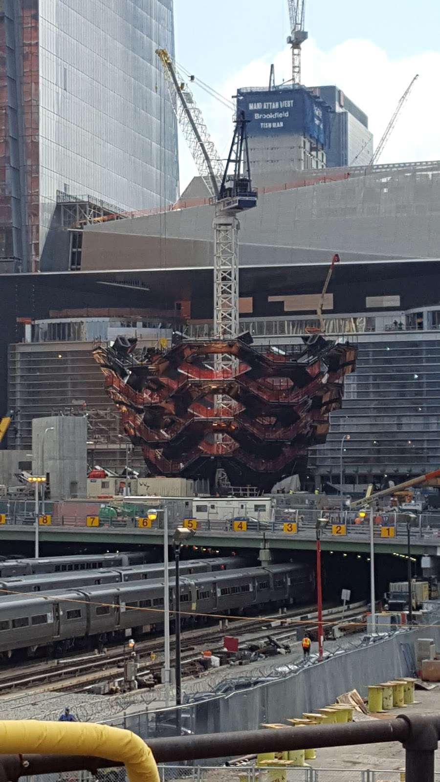 High Line Over Hudson Yards | 7077 High Line, New York, NY 10001, USA