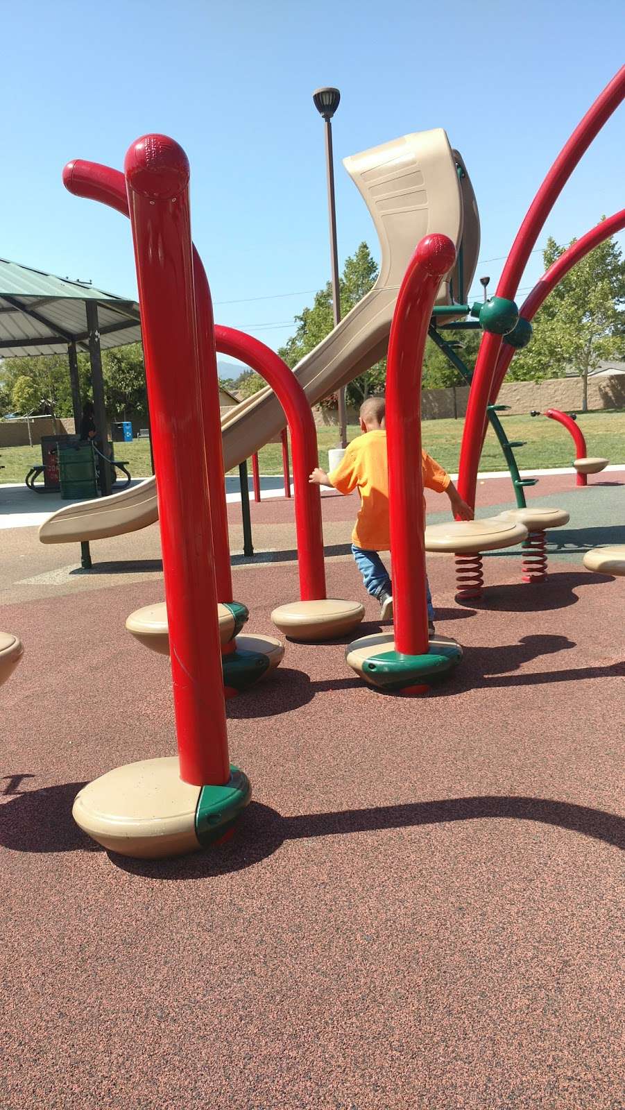 Fernandez Park | 18006 Miller Ave, Fontana, CA 92336, USA | Phone: (909) 349-6900