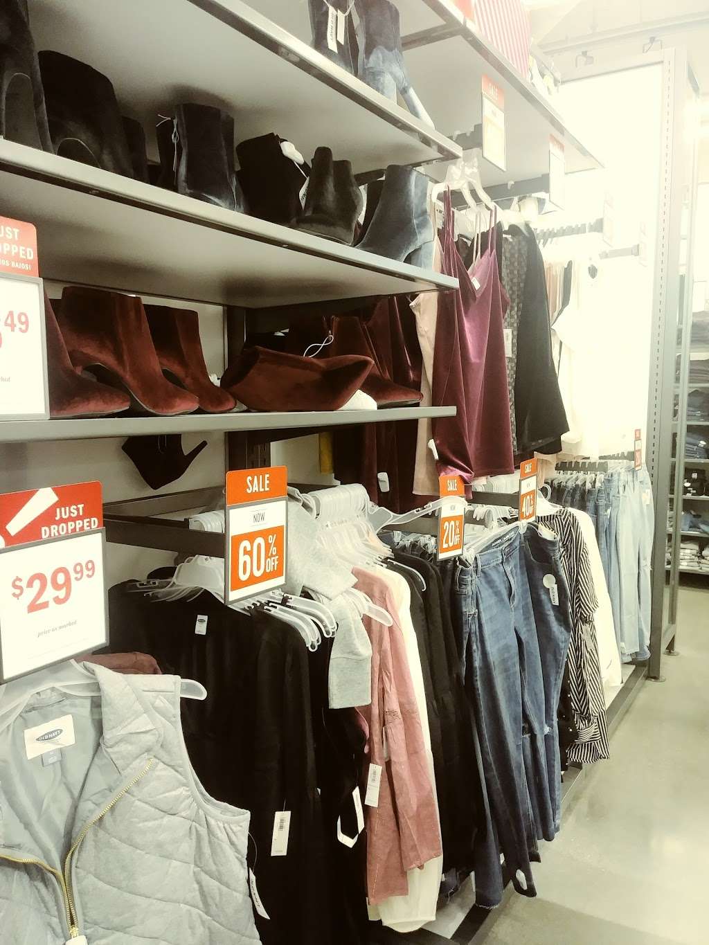 Old Navy | 15610 Whittwood Ln, Whittier, CA 90603 | Phone: (562) 943-0006