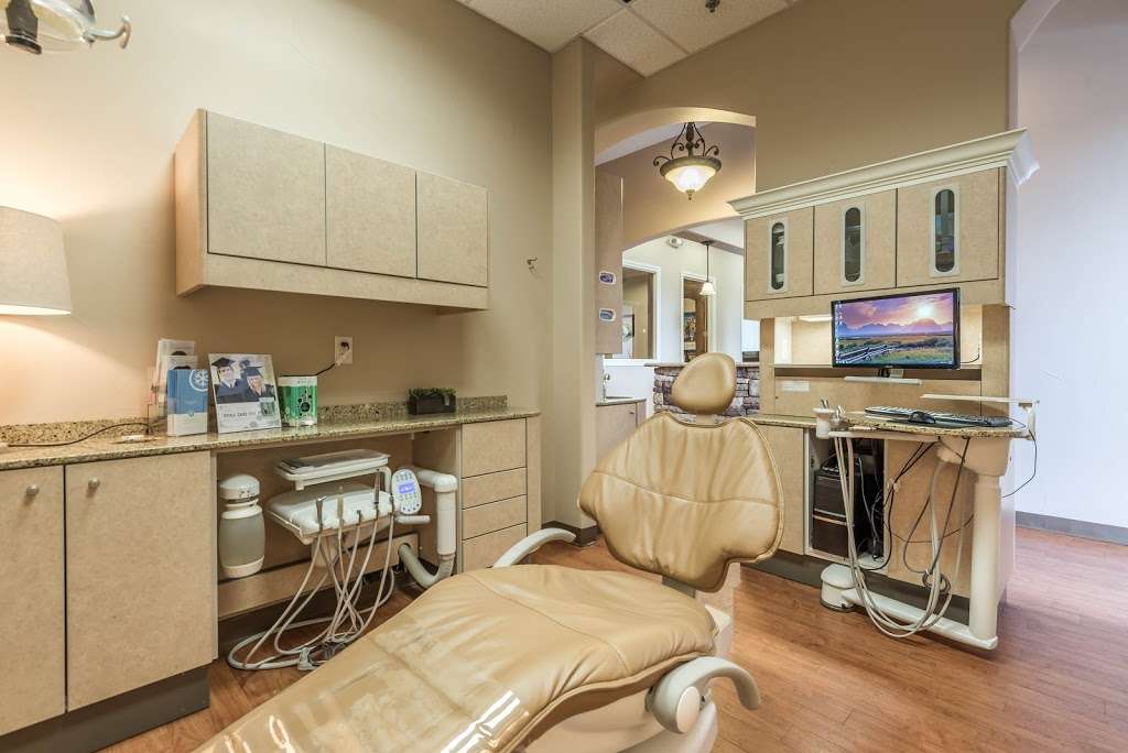 My Hometown Dentist at Leon Springs | 24200 I-10 Suite #112, San Antonio, TX 78257, USA | Phone: (210) 687-1133