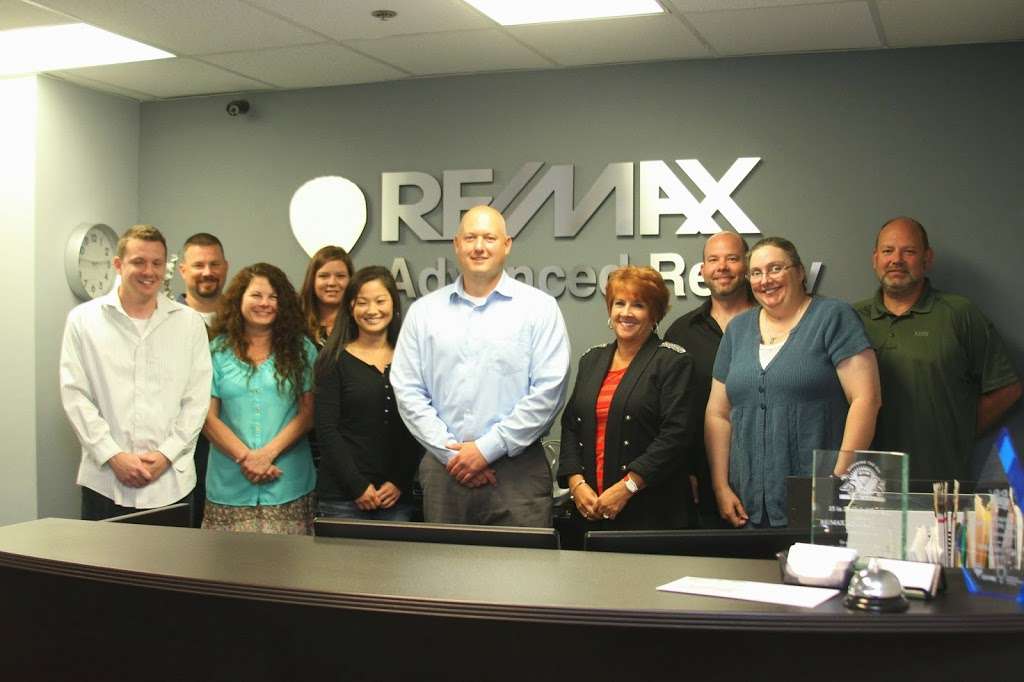 RE/MAX Advanced Realty - Indianapolis West - Realtors | 2611 Waterfront Pkwy E Dr #225, Indianapolis, IN 46214, USA | Phone: (317) 298-0961