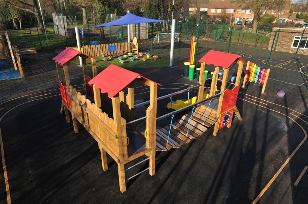 YMCA Sovereign Pre-School | YMCA Sovereign Centre, Slipshatch Rd, Reigate RH2 8HA, UK | Phone: 01737 222859